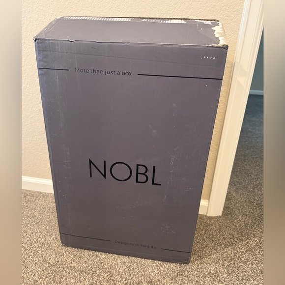 NOBL Carry-On: All-In-One - GREAT CONDITION - Picture 16 of 16